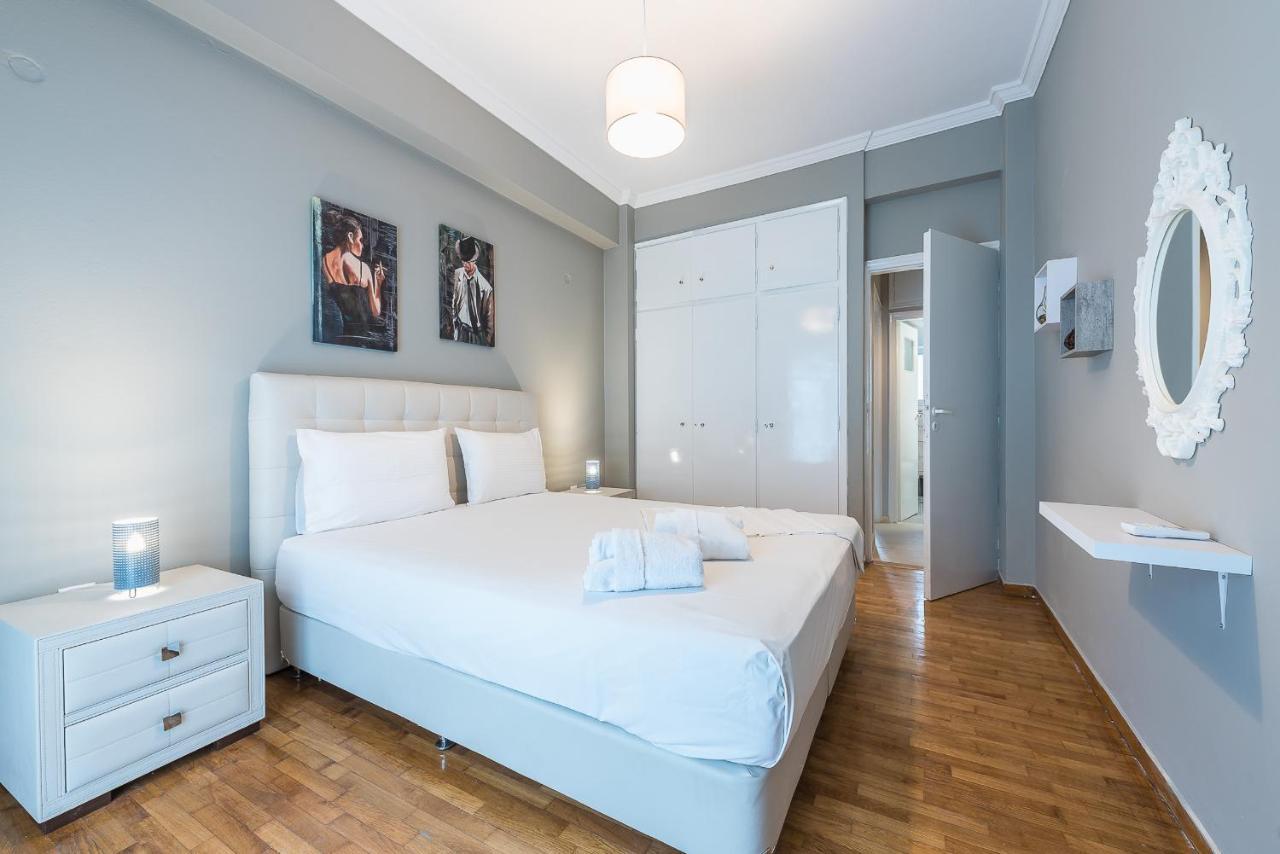 Modern City Apartment By Cloudkeys Athén Kültér fotó