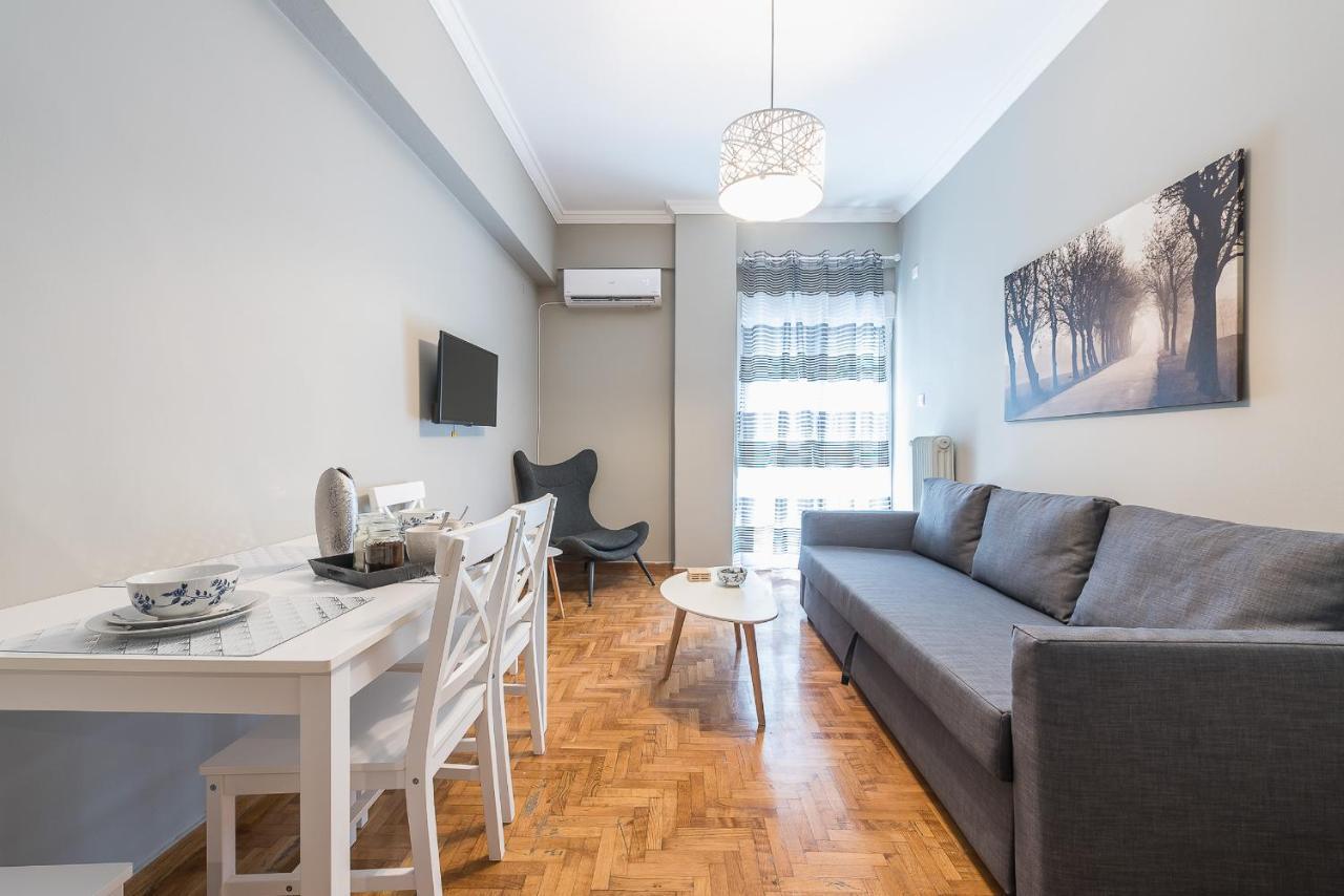 Modern City Apartment By Cloudkeys Athén Kültér fotó